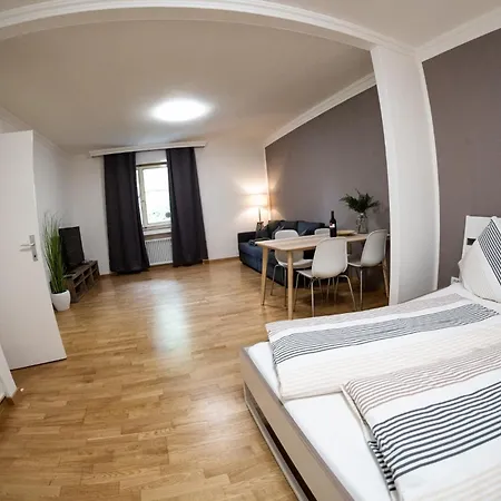 Flow Kirchsteig * מראנו