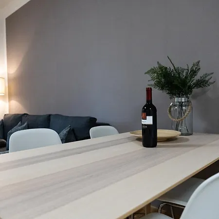 Flow Kirchsteig דירה